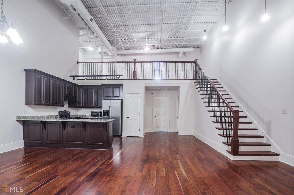 315 North Main Street - Photo 2