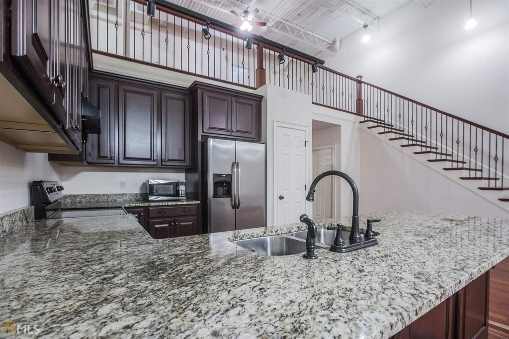 315 North Main Street - Photo 5