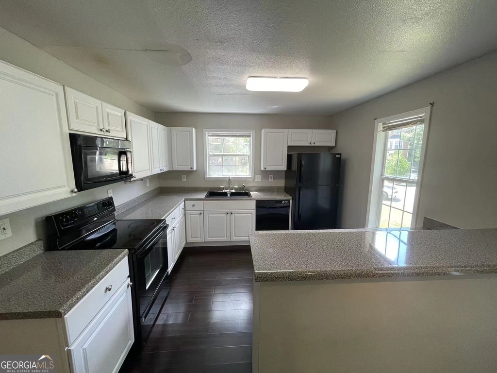 1437 Shiloh Way Nw - Photo 4
