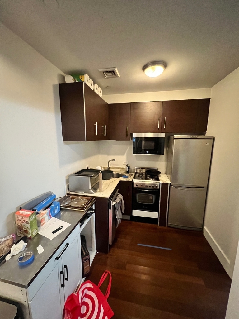 349 East 10th Street - Photo 4