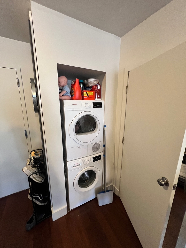349 East 10th Street - Photo 6