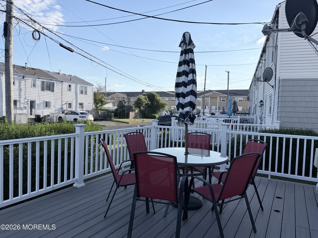 18 Howland Avenue - Photo 13