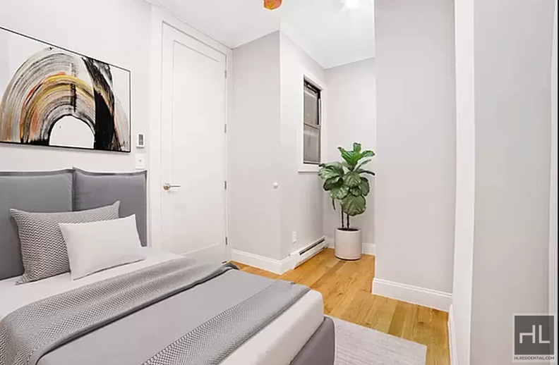 East 80th Street - Photo 3