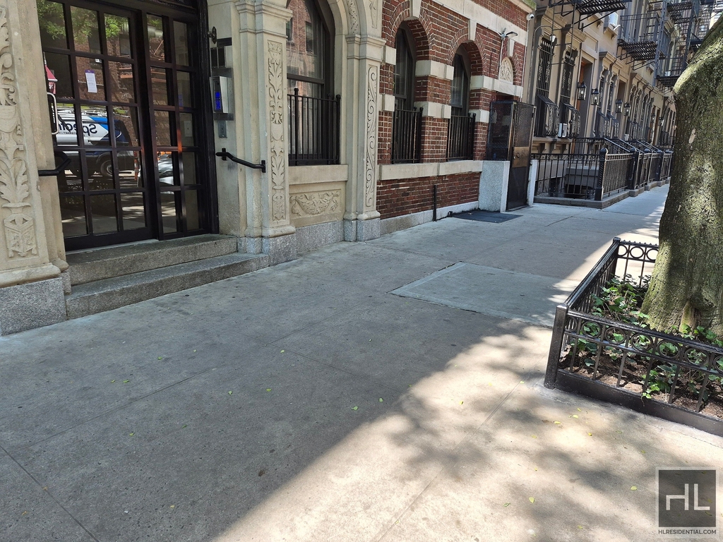 West 104 Street - Photo 5