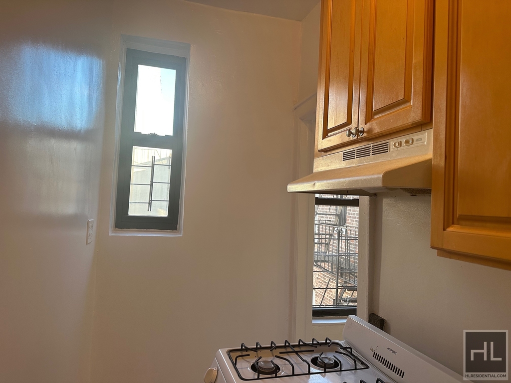 West 187 Street - Photo 0