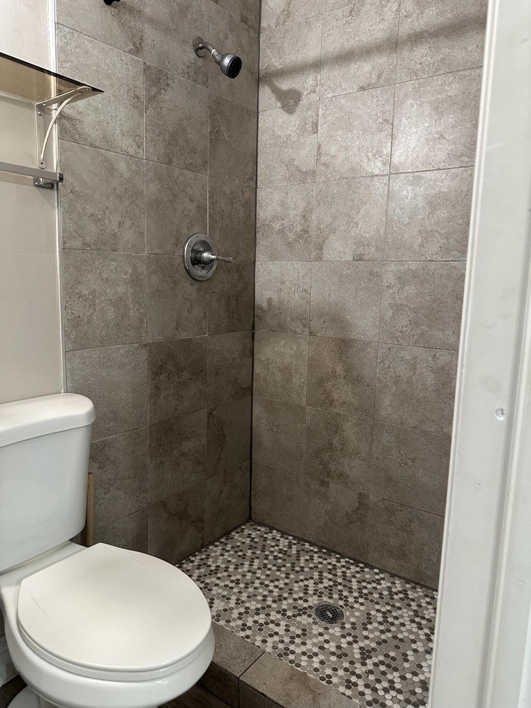 8070 Rose Marie Avenue E - Photo 8