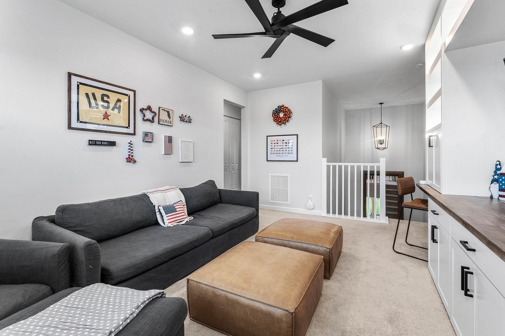 981 Castaway Court - Photo 32