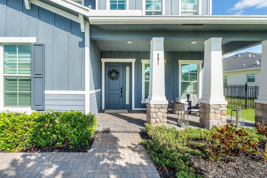 981 Castaway Court - Photo 3