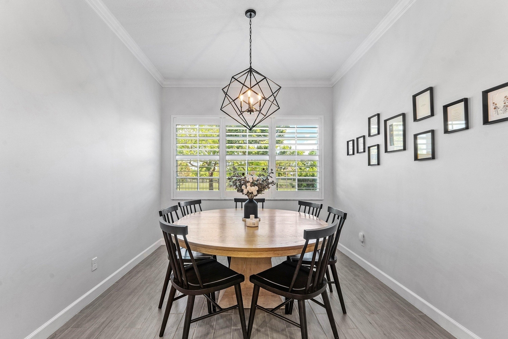 981 Castaway Court - Photo 14