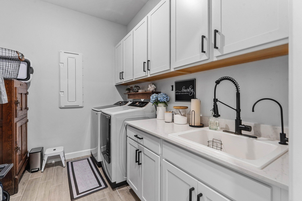 981 Castaway Court - Photo 34