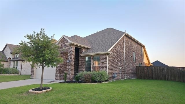421 Tuscany Drive - Photo 1