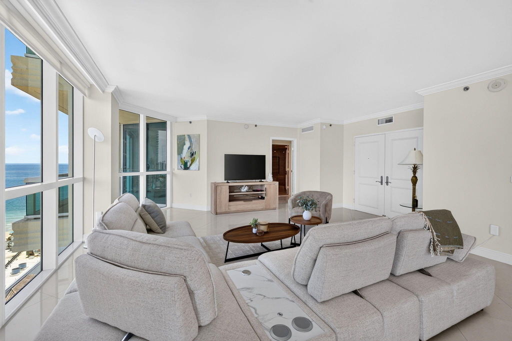 101 S Fort Lauderdale Beach Boulevard - Photo 2