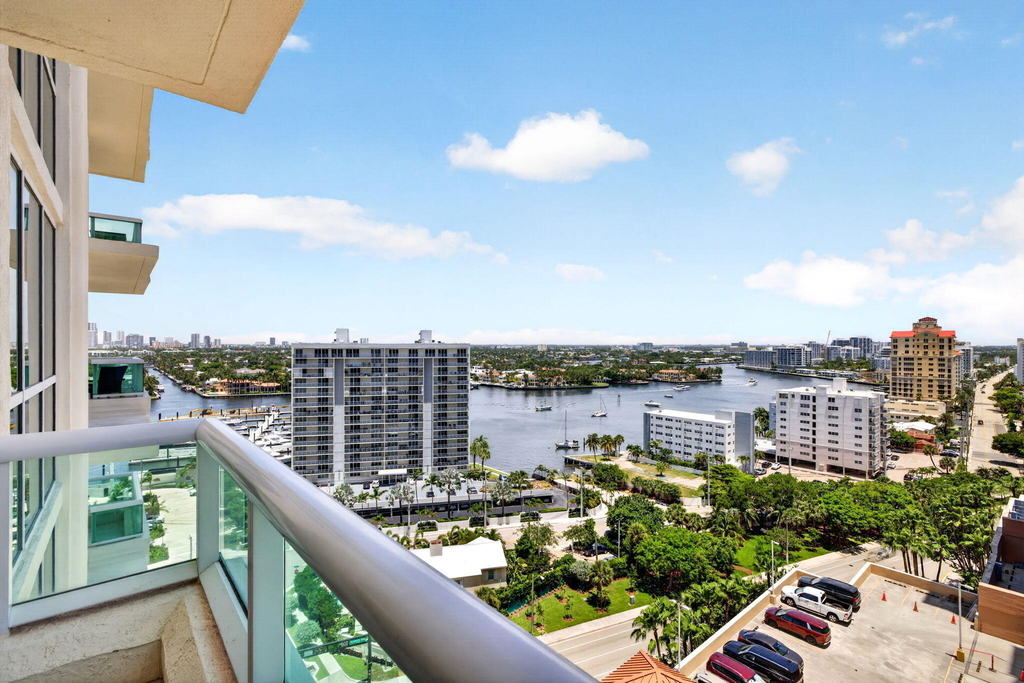 101 S Fort Lauderdale Beach Boulevard - Photo 21