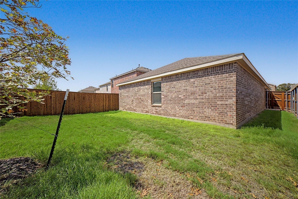 237 Ashbrook Street - Photo 26