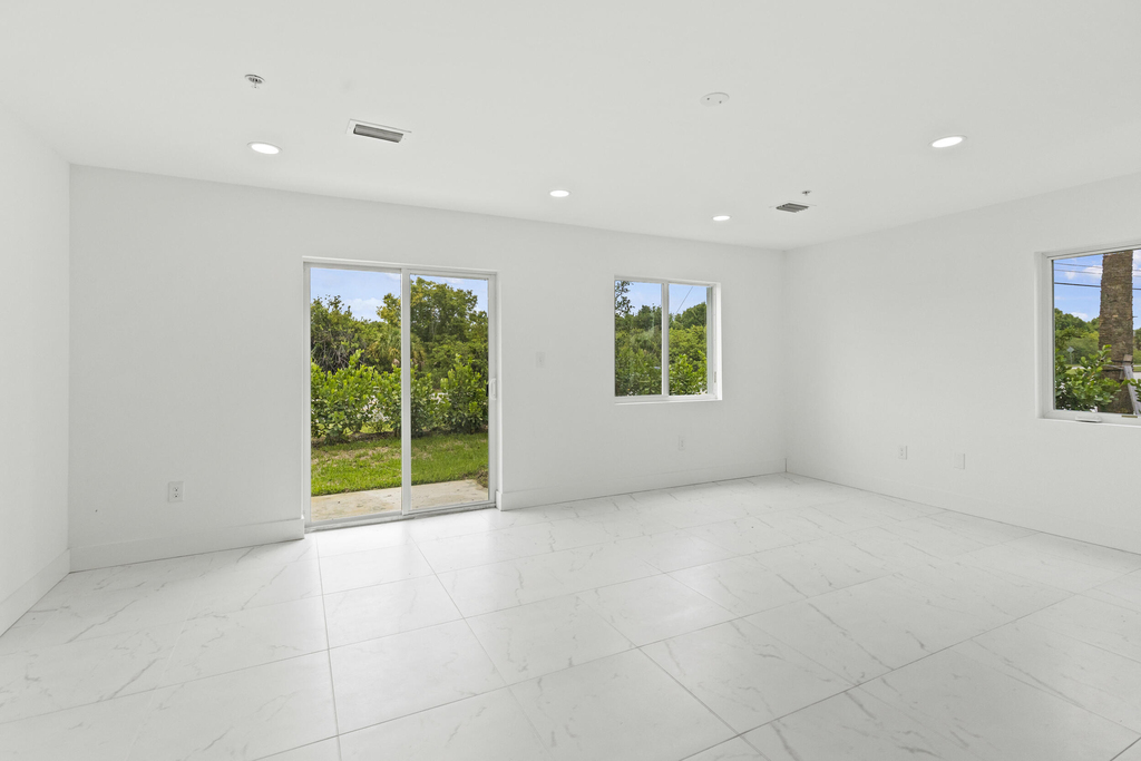 4498 Sw Port St Lucie Boulevard - Photo 10