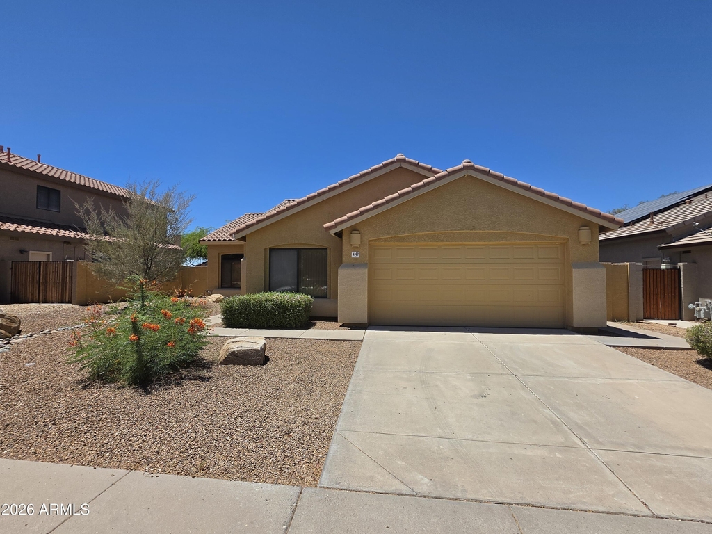 4307 E Williams Drive - Photo 1