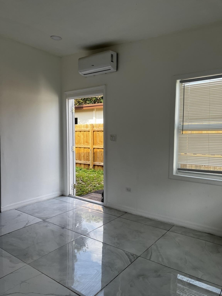 1212 Nw 13th Court - Photo 4