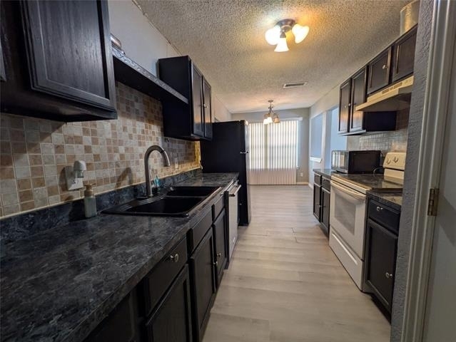 1800 Fernwood Circle - Photo 8