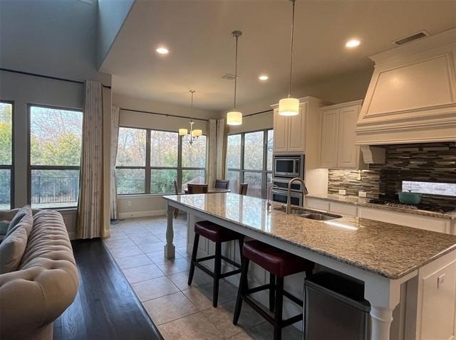 2405 Bigleaf Court - Photo 2