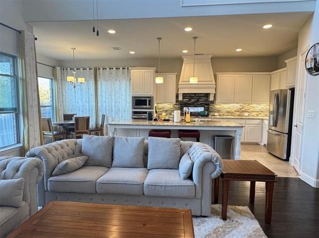 2405 Bigleaf Court - Photo 5