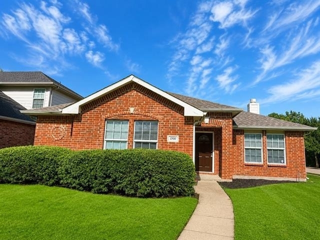 1700 White Rock Court - Photo 0