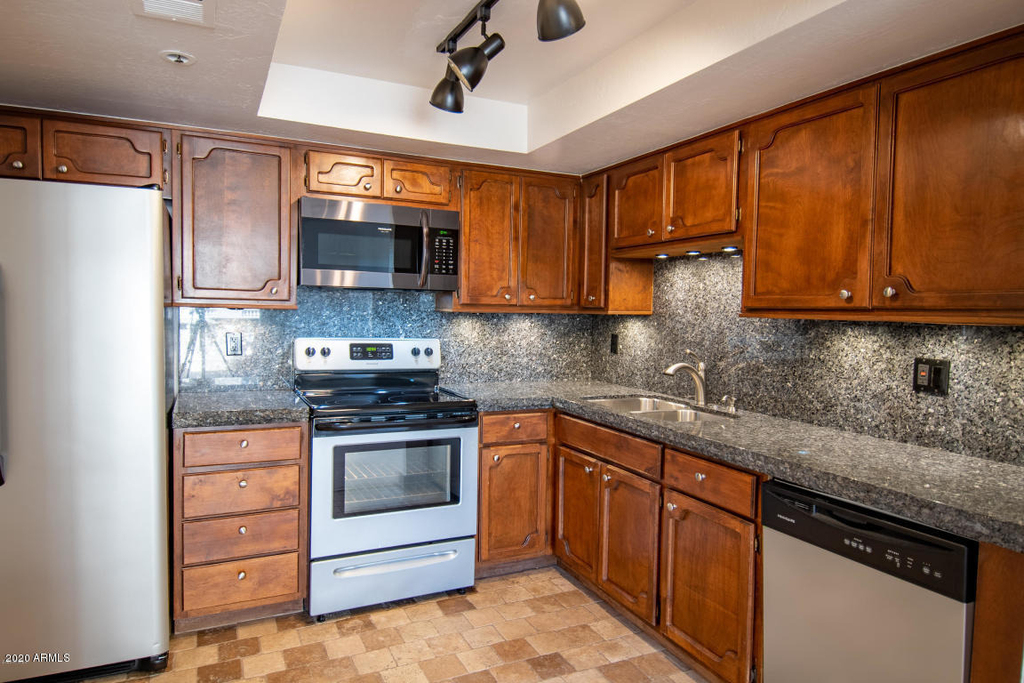 7950 E Camelback Road - Photo 4