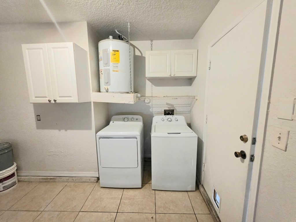 569 E Ridge Circle N - Photo 20