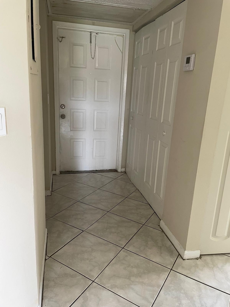 10106 Twin Lakes Drive - Photo 6
