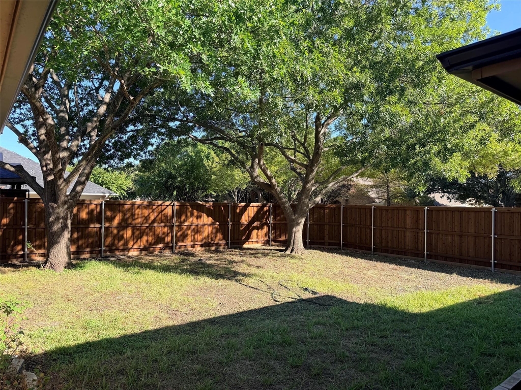 1712 Colonial Court - Photo 11