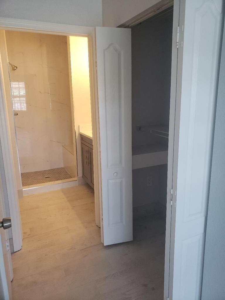 1005 Belmont Place - Photo 15