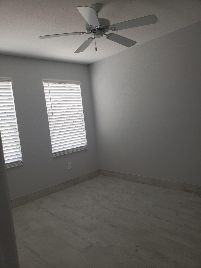 1005 Belmont Place - Photo 22