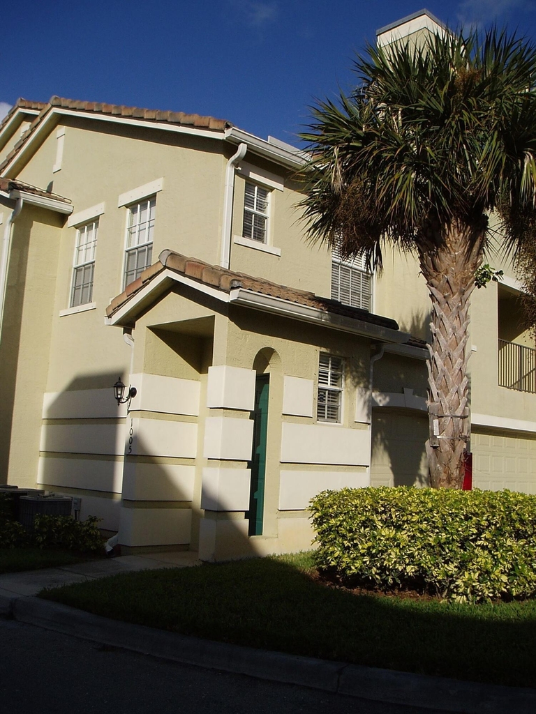 1005 Belmont Place - Photo 28