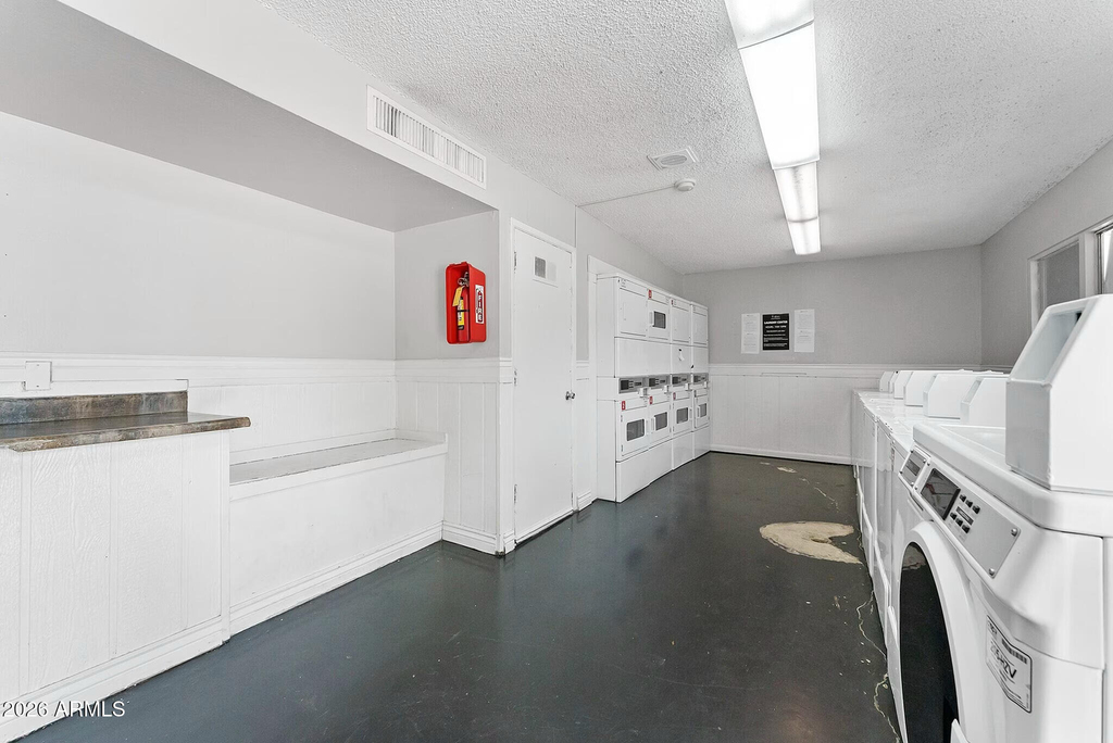 1865 E Broadway Road - Photo 3