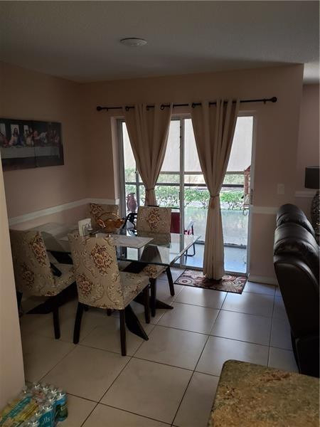 1225 Sw 46th Avenue - Photo 4