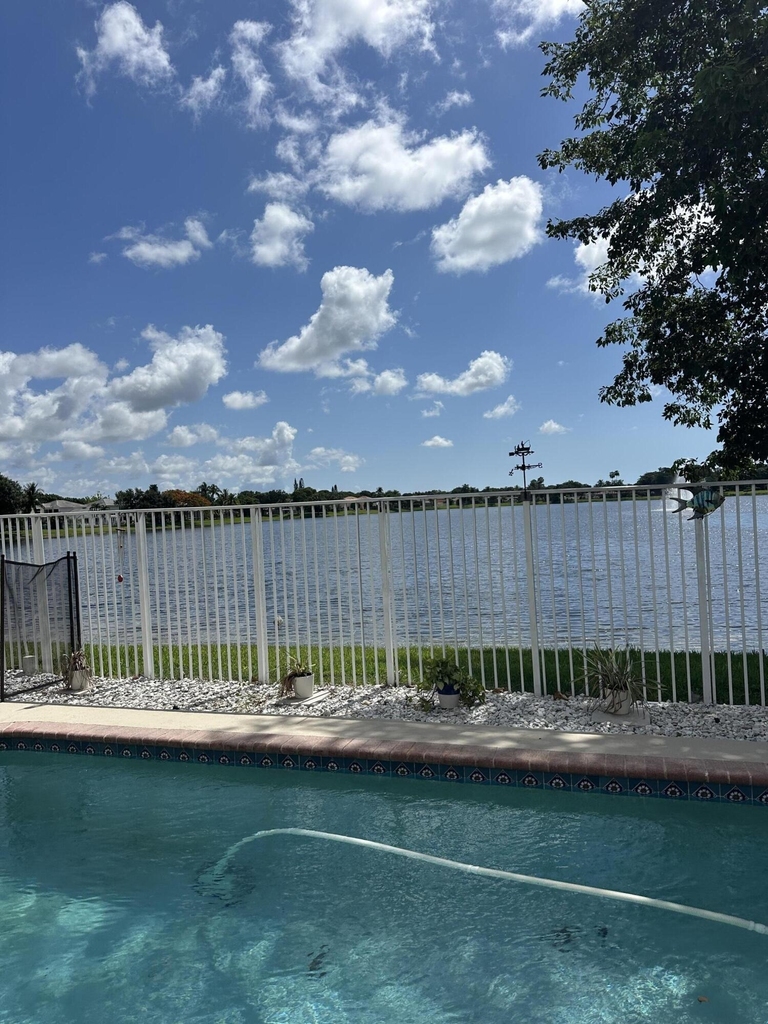 5220 Nw 53rd Avenue - Photo 6