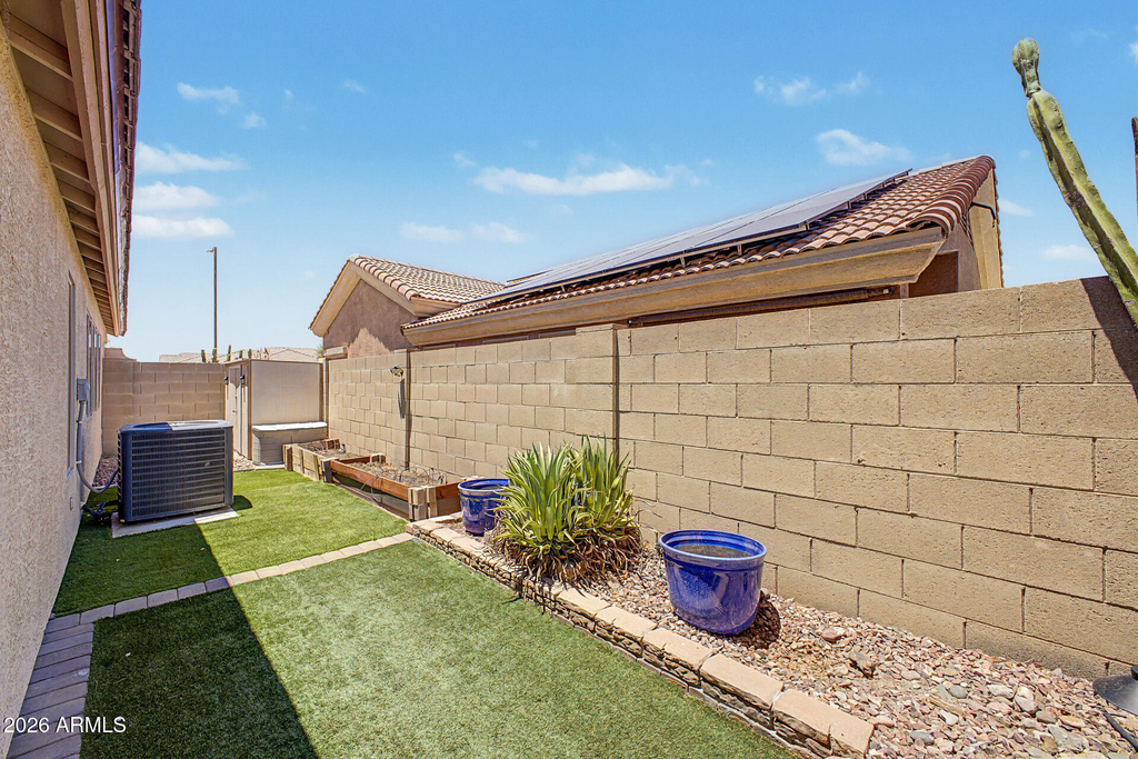 12899 S 175th Avenue - Photo 40
