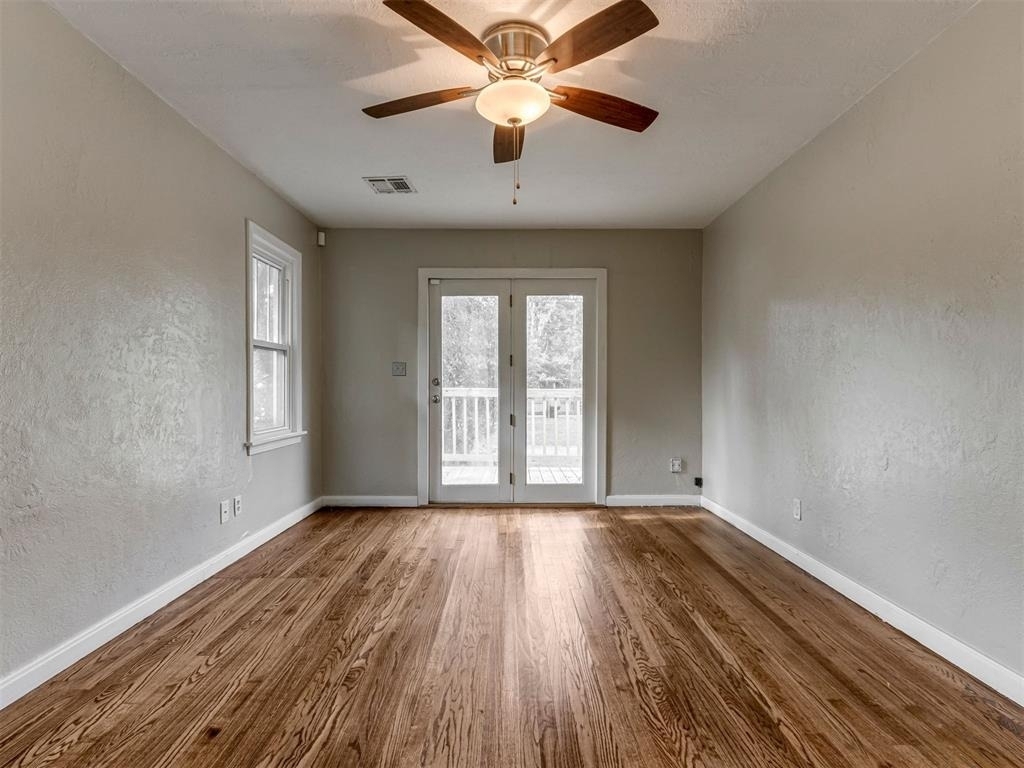 604 Iowa Street - Photo 8