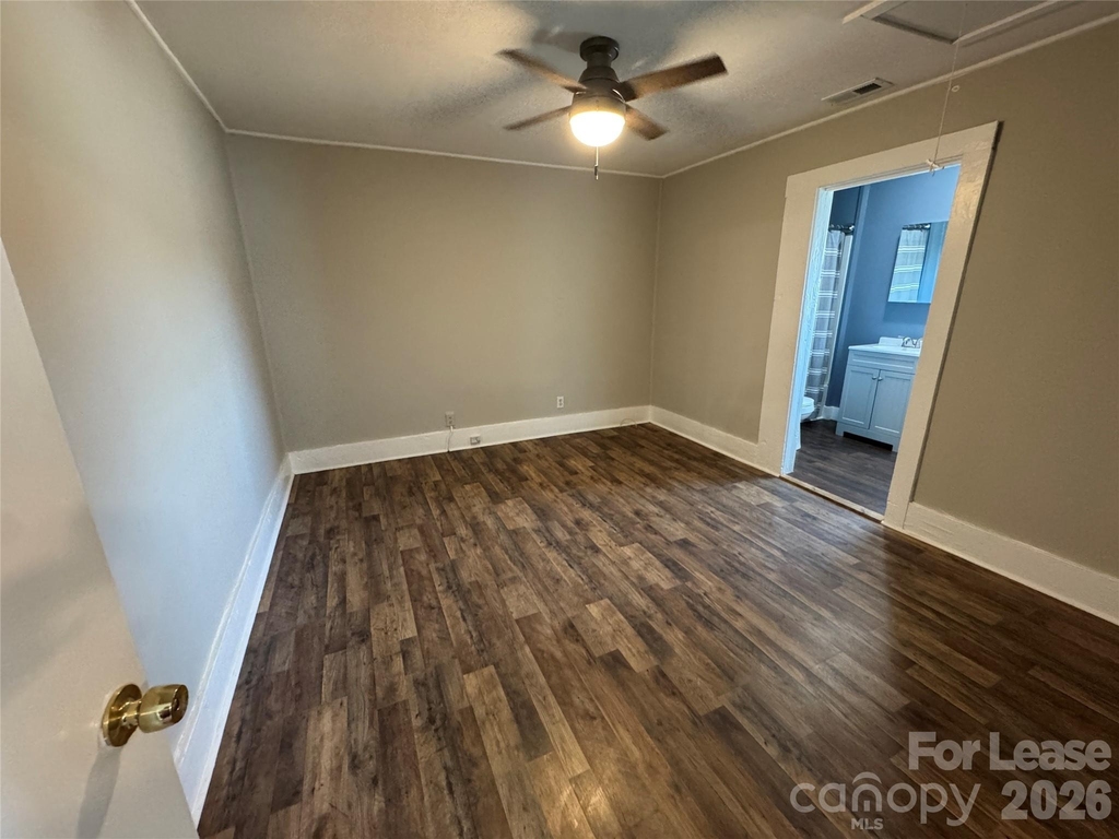 3061 Lee Road - Photo 8