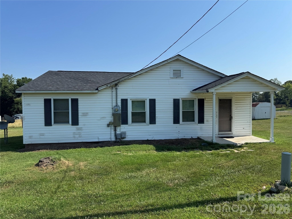 3061 Lee Road - Photo 0