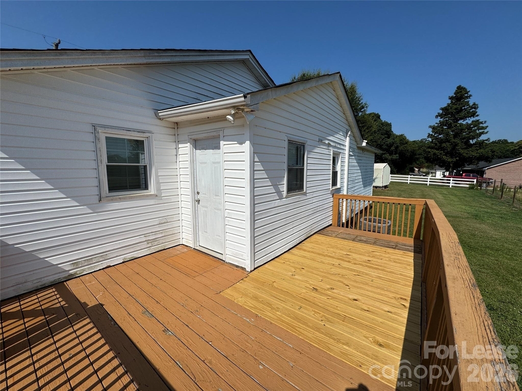 3061 Lee Road - Photo 12