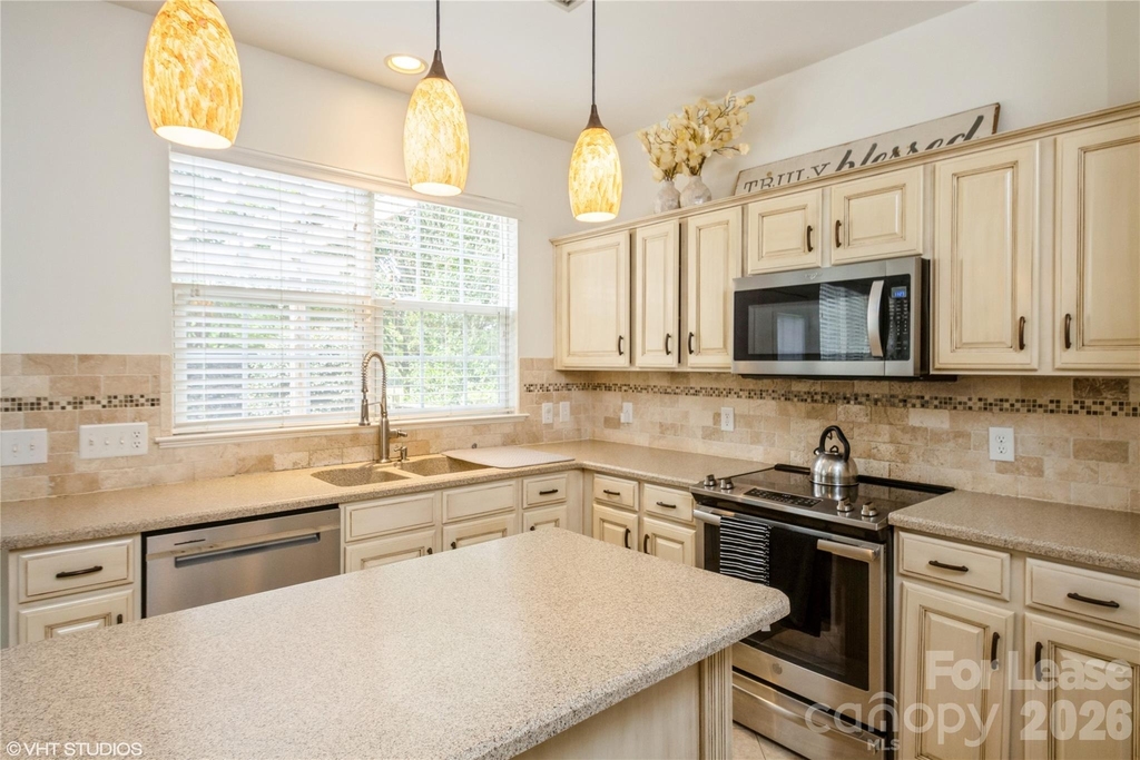 5743 Cambridge Bay Drive - Photo 10