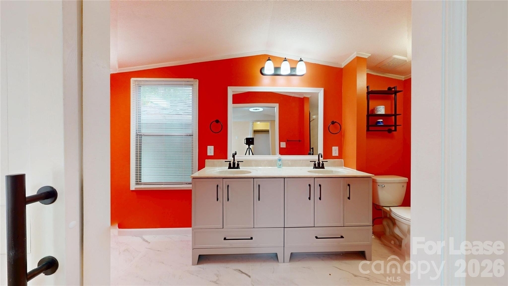 4120 Glenola Drive - Photo 10