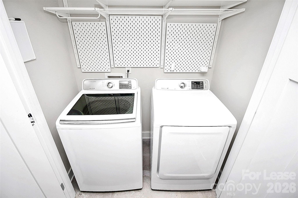 1420 W 4th Street - Photo 17