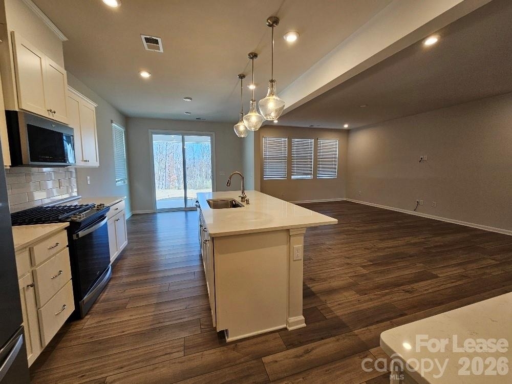 3108 Cheyney Park Drive - Photo 4