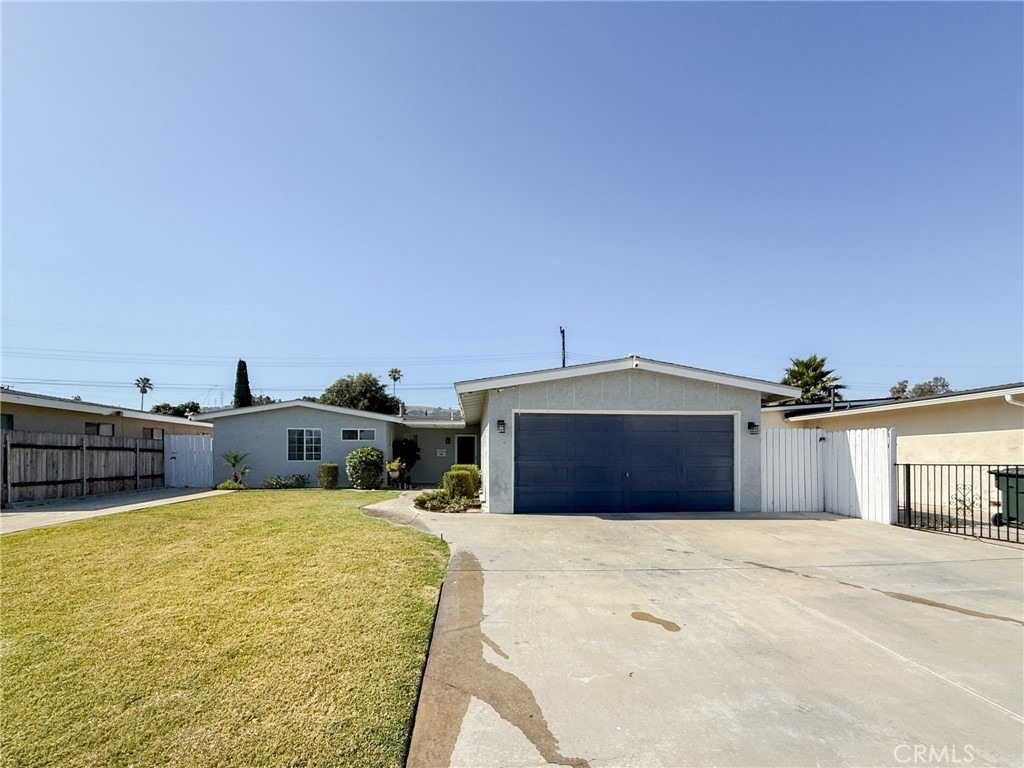 18626 Barroso St - Photo 0
