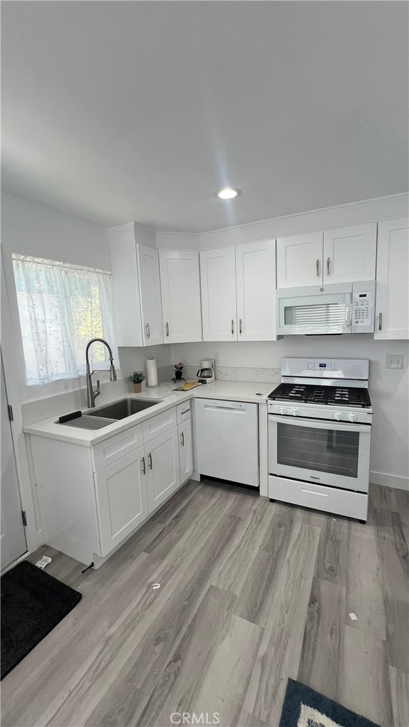3414 Bayberry Drive - Photo 6