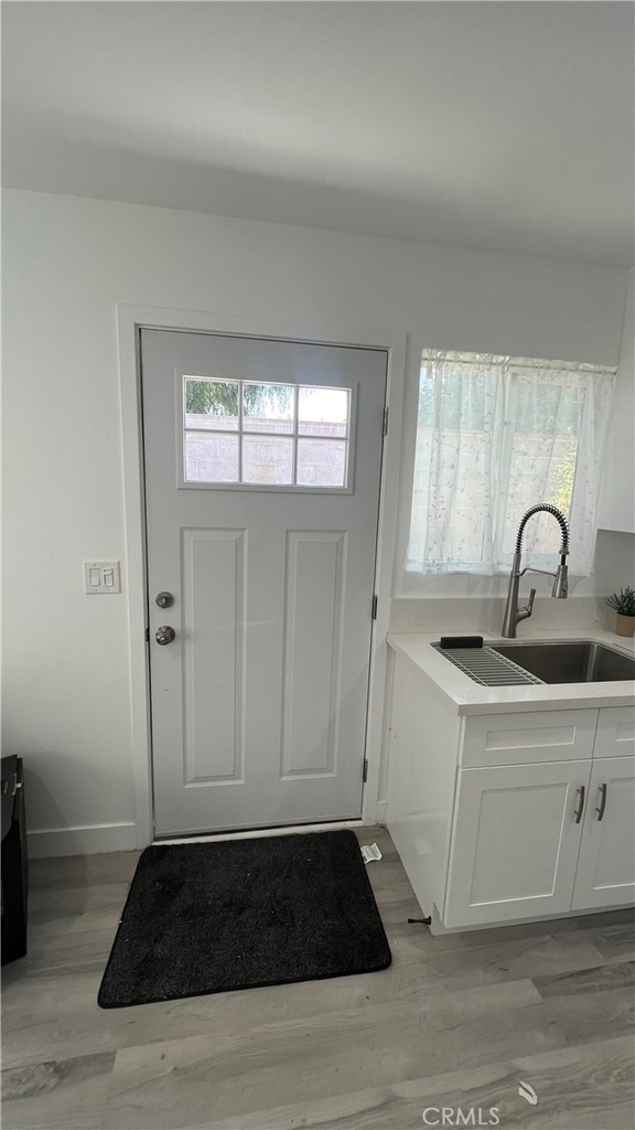 3414 Bayberry Drive - Photo 3