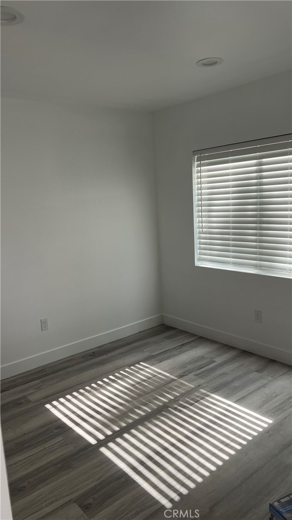 3414 Bayberry Drive - Photo 5