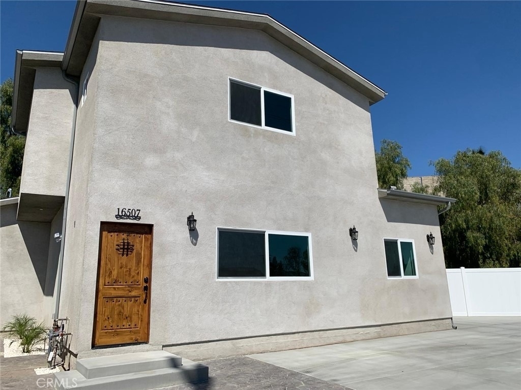 16507 San Fernando Mission Boulevard - Photo 0