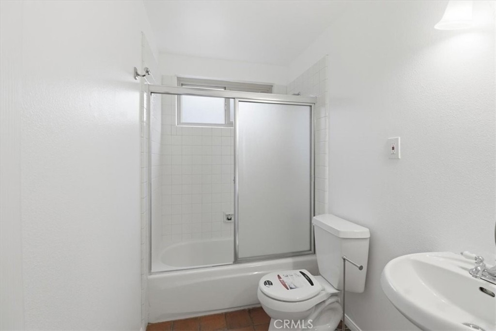 577 Houston - Photo 15